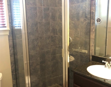 5315 Duval St - Photo Thumbnail 7