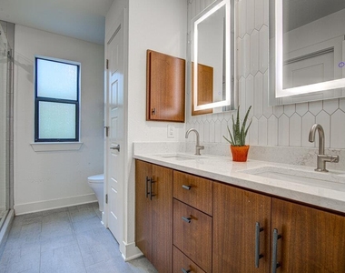 1409 Lorraine Loop - Photo Thumbnail 20