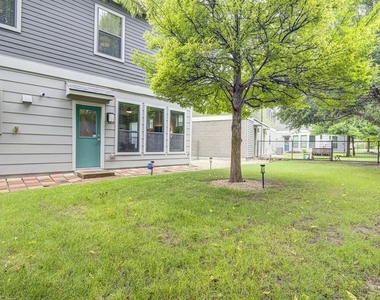 1409 Lorraine Loop - Photo Thumbnail 22