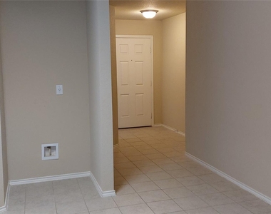 1556 Birmingham Dr Dr - Photo Thumbnail 3