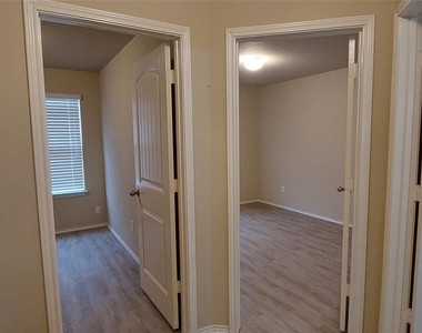 1556 Birmingham Dr Dr - Photo Thumbnail 12