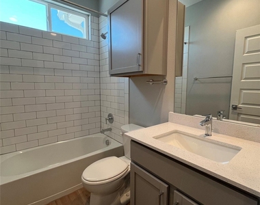 11600 Pastini Cir - Photo Thumbnail 13
