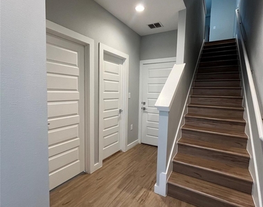 11600 Pastini Cir - Photo Thumbnail 3