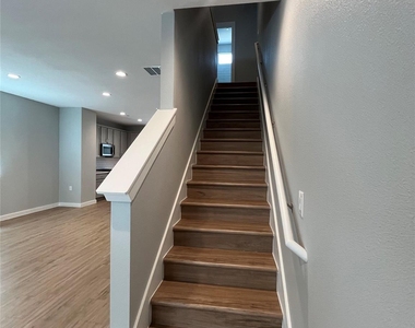 11600 Pastini Cir - Photo Thumbnail 12