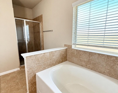 187 Chering Dr - Photo Thumbnail 19