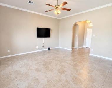 187 Chering Dr - Photo Thumbnail 4