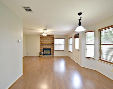 13329 Black Canyon Dr - Photo Thumbnail 6