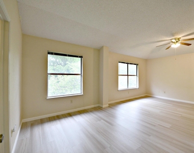 13329 Black Canyon Dr - Photo Thumbnail 12