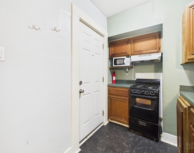 3006 Duval St - Photo Thumbnail 1