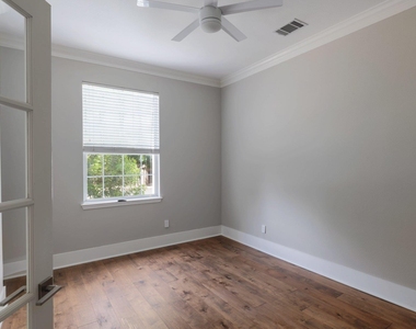 5512 Ballenton Ln - Photo Thumbnail 15