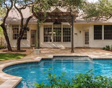 5512 Ballenton Ln - Photo Thumbnail 33