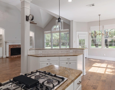 5512 Ballenton Ln - Photo Thumbnail 10