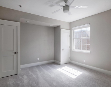 5512 Ballenton Ln - Photo Thumbnail 25