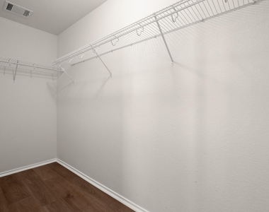219 Brown St - Photo Thumbnail 15