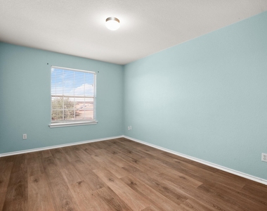 219 Brown St - Photo Thumbnail 18