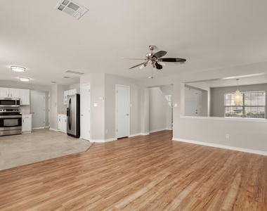 219 Brown St - Photo Thumbnail 4