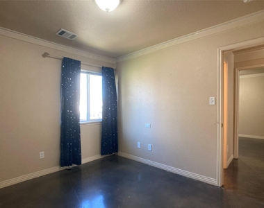 1009 Grey Castle Dr - Photo Thumbnail 17