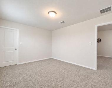 1600 Longhorn Ranch Dr - Photo Thumbnail 16