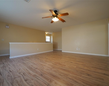 5520 Alomar Cv - Photo Thumbnail 9
