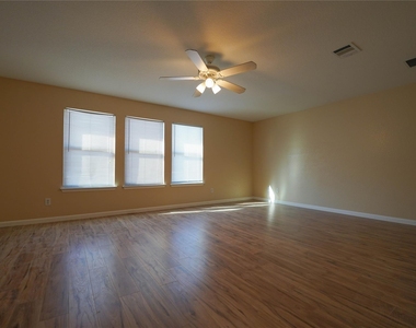 5520 Alomar Cv - Photo Thumbnail 17