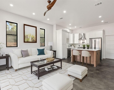 1710 Brassie St - Photo Thumbnail 5