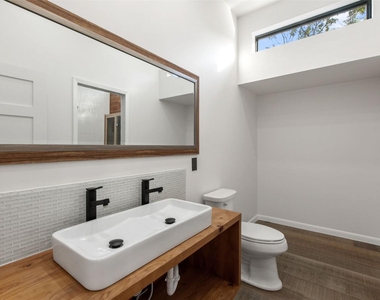 1710 Brassie St - Photo Thumbnail 26