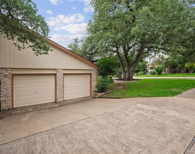 10511 Tweedsmuir Dr - Photo Thumbnail 4