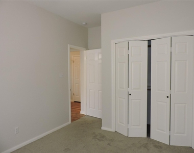 1404 Peachtree Valley Dr - Photo Thumbnail 22