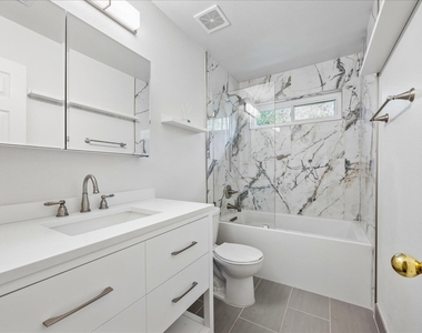 4176 Canyon Glen Cir - Photo Thumbnail 10