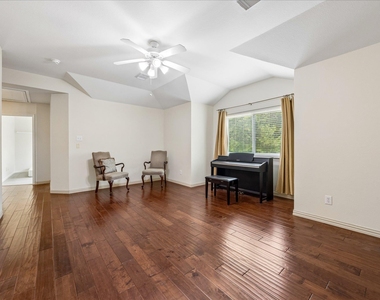 4176 Canyon Glen Cir - Photo Thumbnail 6