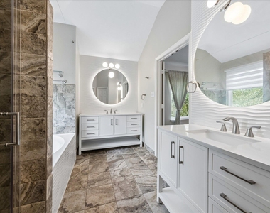 4176 Canyon Glen Cir - Photo Thumbnail 8