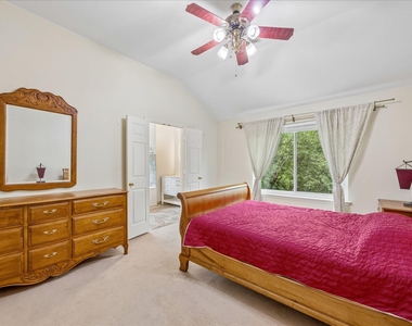 4176 Canyon Glen Cir - Photo Thumbnail 7