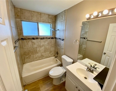 209 N Blue Ridge Pkwy - Photo Thumbnail 8