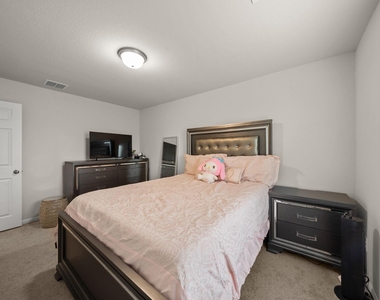 3200 College Park Dr - Photo Thumbnail 24