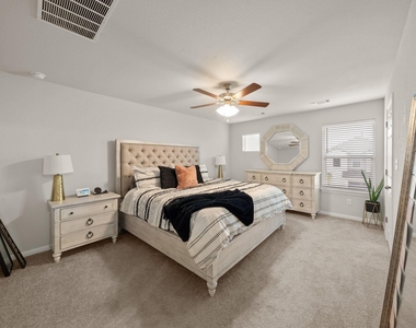 3200 College Park Dr - Photo Thumbnail 17