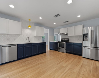 7327 Pusch Ridge Loop - Photo Thumbnail 11
