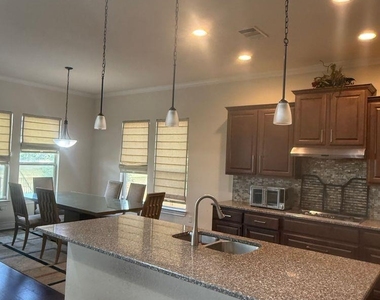 14320 Iveans Way - Photo Thumbnail 3