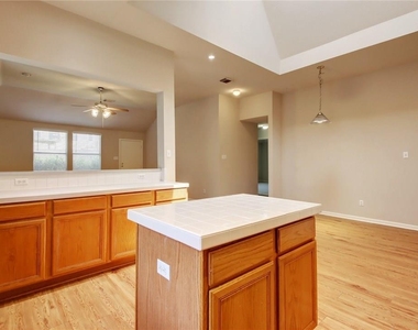 3614 Birdhouse Dr - Photo Thumbnail 12