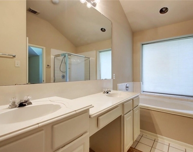 3614 Birdhouse Dr - Photo Thumbnail 15
