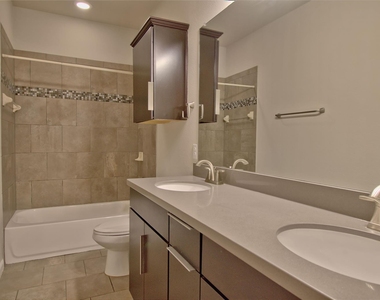 504 Hummingbird Ln - Photo Thumbnail 24