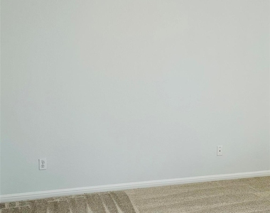 2800 Canyon Valley Run - Photo Thumbnail 17