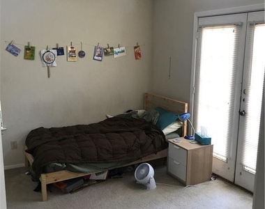 2811 Rio Grande St - Photo Thumbnail 6