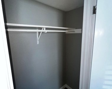 2306 Cedrick Cv - Photo Thumbnail 8