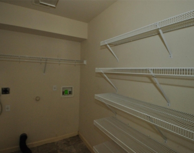 1409 Tea Leaf Dr - Photo Thumbnail 7