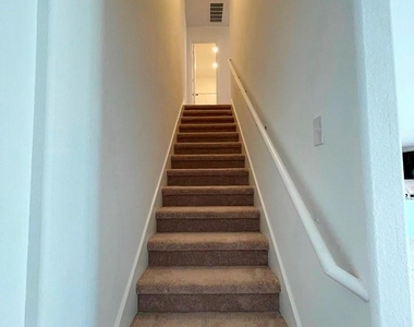 101 Hellcats Way - Photo Thumbnail 14