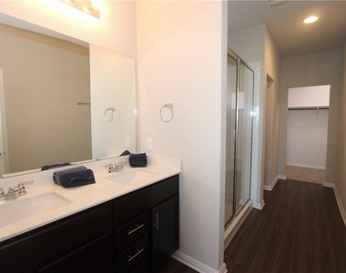 1205 Fairhaven Gtwy - Photo Thumbnail 10