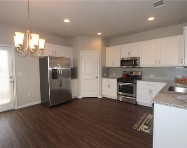 1205 Fairhaven Gtwy - Photo Thumbnail 4