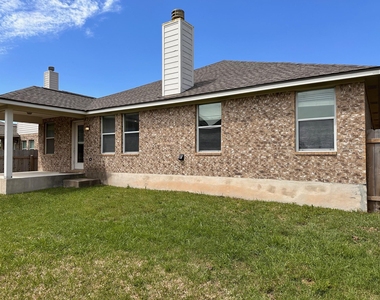 15008 Fernhill Dr - Photo Thumbnail 22