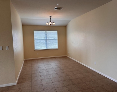 15008 Fernhill Dr - Photo Thumbnail 11