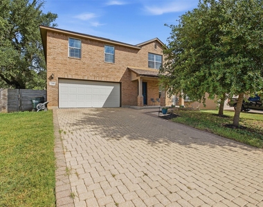 2106 Stonehaven - Photo Thumbnail 1